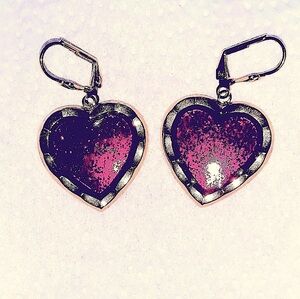 VINTAGE Heart Earrings Gold Vintage look Dark Red Hearts Lever back pierced NEW